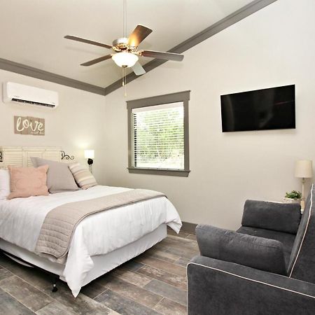 Green Acres Cottages - Wimberley Suite المظهر الخارجي الصورة