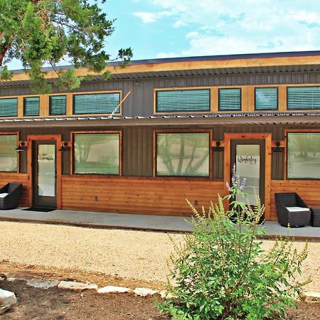 Green Acres Cottages - Wimberley Suite المظهر الخارجي الصورة